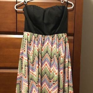Strapless chevron pattern dress